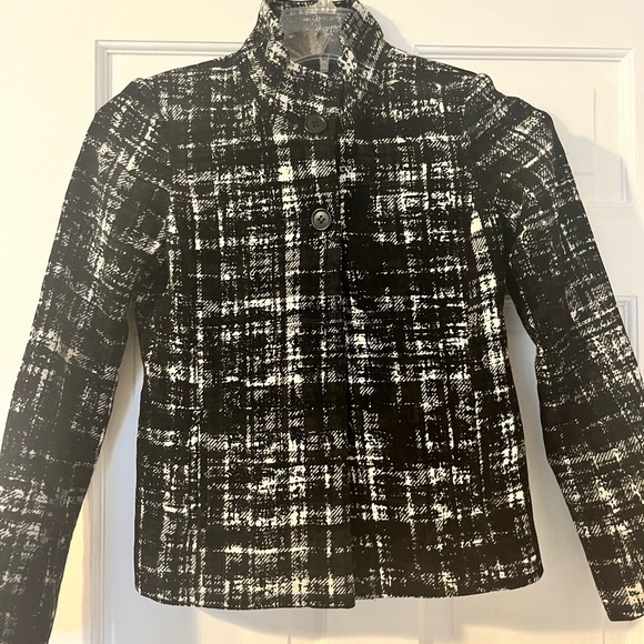 Ann Taylor Wool Blend Velvet Textured Button
Front Blazer Jacket Size 2P - Picture 1 of 6